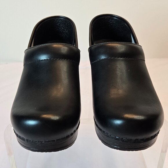 DANSKO Women's Professional Clog /Slip-On Sz: 7.5/38  Black - Picture 3 of 11